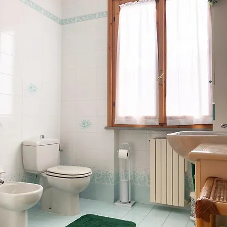 Apartment Casa Lisa A By Zoom In Earth Casale Marittimo